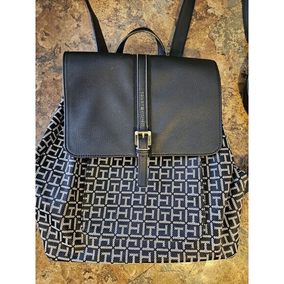 Tommy Hilfiger Black/white Women's Logo Backpack - Picture 1 of 8